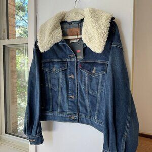 NWT Levis Fleece Collar Denim Jacket Dark Wash Blue Size Small